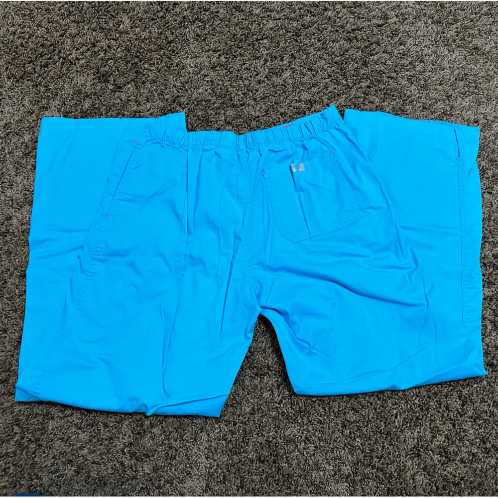 Med Couture Blue Scrub Set with Pink Lining - Picture 8 of 10